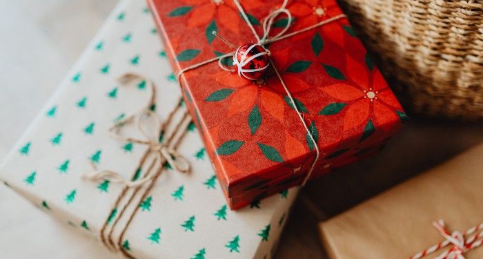 Des façons créatives d'offrir un livre